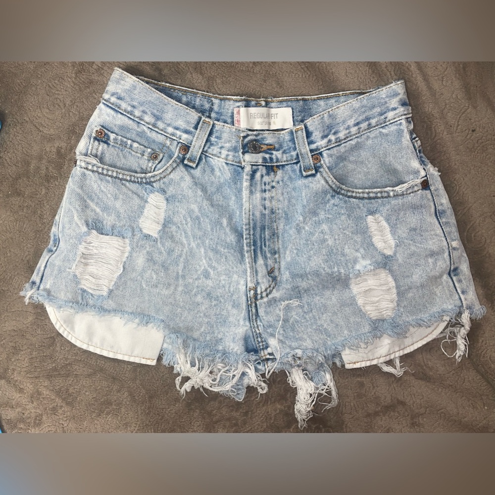 Levi’s high rise shorts